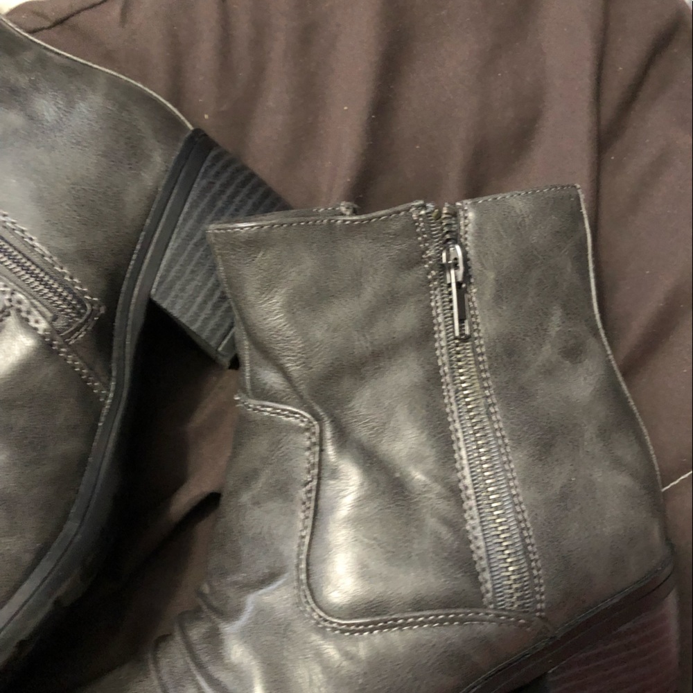 Grey Lifestride booties with a slight heel. Never worn outside size 7 US.